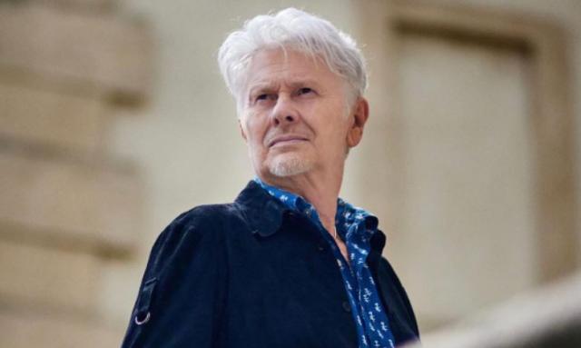 Ron, chi &egrave; veramente il cantante oggi: moglie, canzoni, et&agrave;, capelli e nome vero