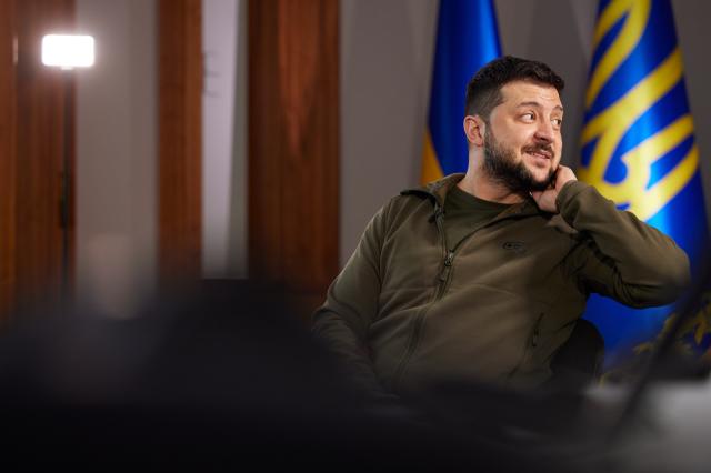 Guerra Ucraina, Paolo Magri: "Zelensky non vuole tregua". Lukashenko vede Putin