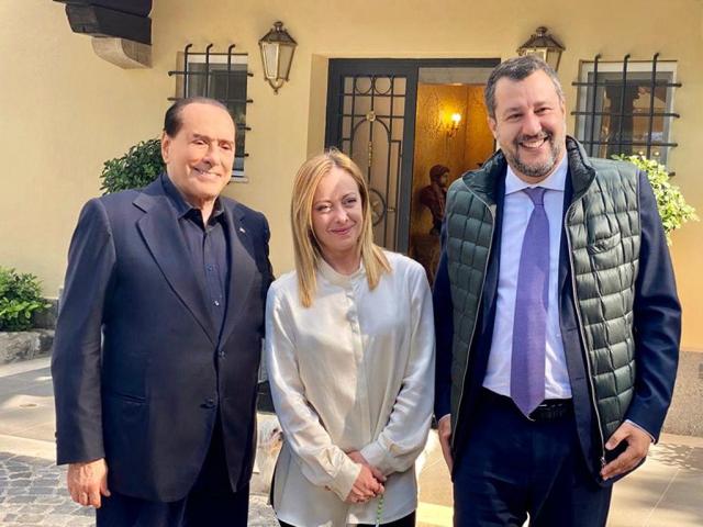 Vertice Centrodestra, Berlusconi: "Uniti si vince". Salvini: "Soddisfatto". Meloni: "Non basta" 