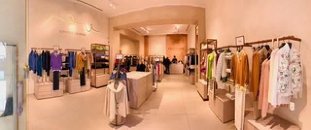 Sonia Stilo: la nuova linea di cosmetici da Falconeri a Sanremo