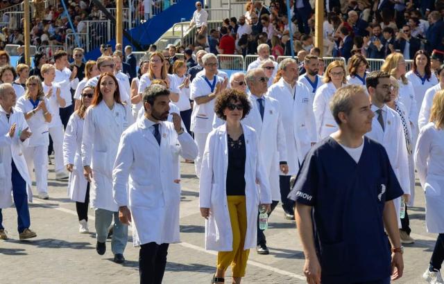 2 giugno tra sogno e realt&agrave;: la sanit&agrave; sopra la scuola schiacciata dal lockdown