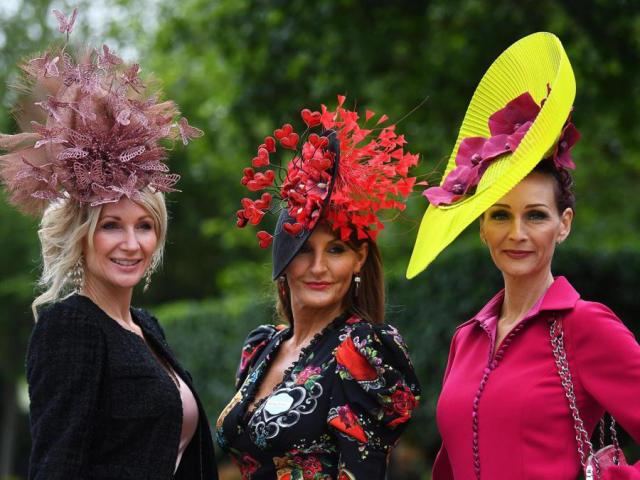 Royal Ascot, torna la gara per i copricapo femminili pi&ugrave; estrosi