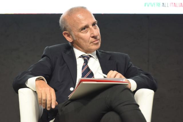 Giorgio Starace, chi &egrave;  l'ambasciatore d'Italia in Russia: moglie, fratello, curriculum e Putin