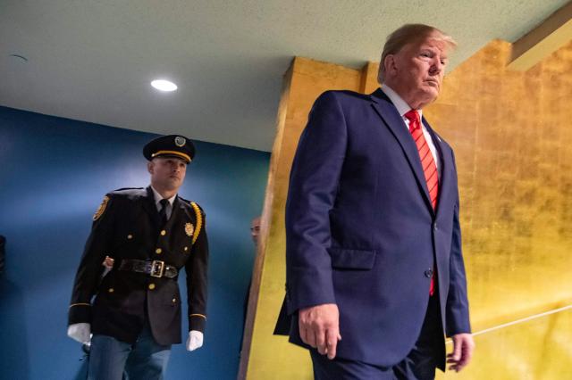 Capitol Hill, Trump accusato dal suo assistente: "Voleva unirsi ai rivoltosi"