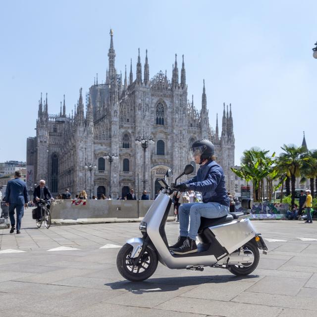 Scooter elettrico Yadea G5S per affrontare la citt&agrave; con stile