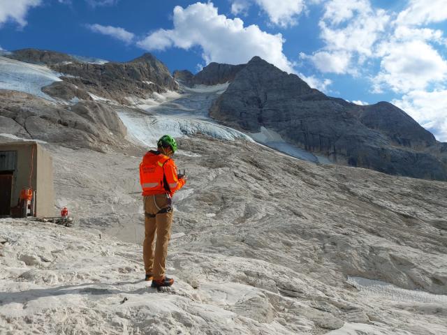 Marmolada, trovati altri resti di dispersi. Zaia: "Bilancio di 8 morti "