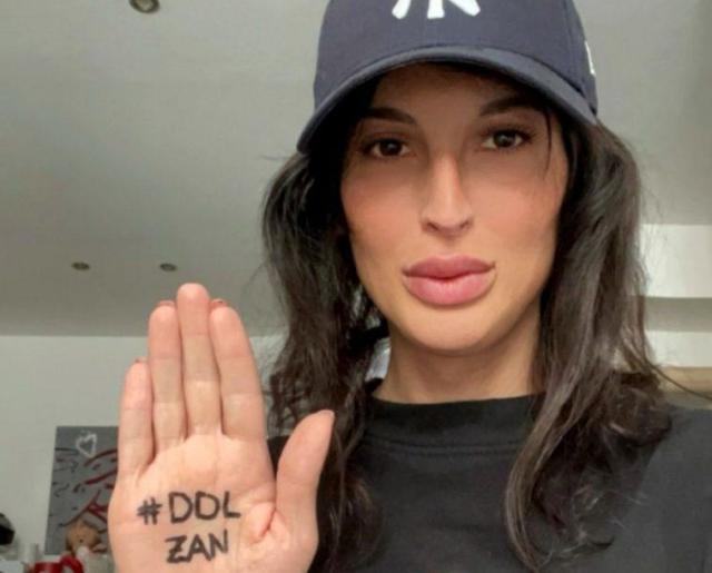 Il Pride, il Palazzo Arcobaleno e il suicidio della Professoressa