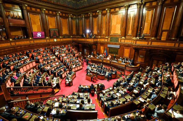 Manovra in Senato, primo giorno di discussioni. L'opposizione si oppone: "ci portate alla recessione"