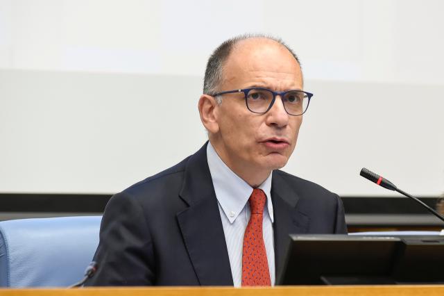 Elezioni 2022, Letta: "Tornare col M5s? Giudizio degli elettori lapidario". Poi vede Sala e Di Maio