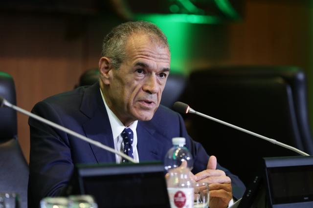 Elezioni 2022, Cottarelli: "Sar&ograve; candidato con Pd e +Europa". Conte: "Pd ha schiaffeggiato gli elettori"