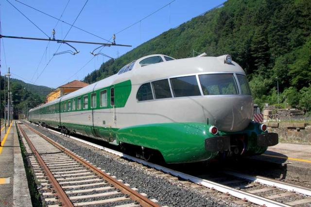 Il mitico treno Arlecchino torna a viaggiare