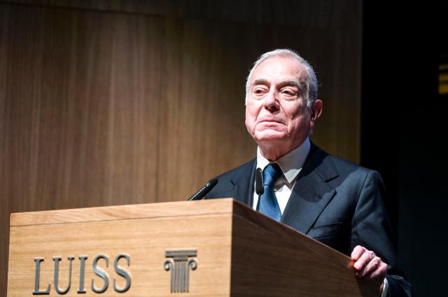 Forza Italia, esplode il caso Gianni Letta: scende il gelo con Silvio Berlusconi - ESCLUSIVA