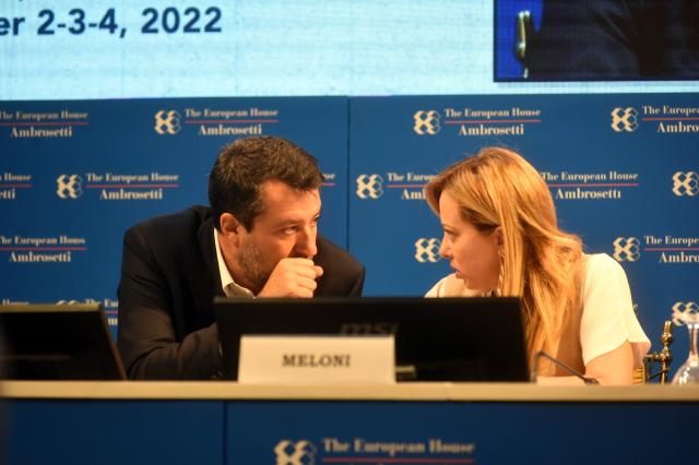 Confronto tra leader a Cernobbio, Meloni: "No a scostamento, Pnrr si pu&ograve; perfezionare"