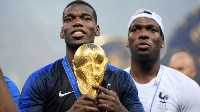 Pogba ammette di avere assunto uno stregone: "ma non per gettare il malocchio Mbapp&egrave;"