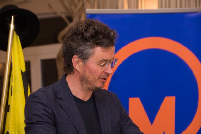 Col suo libro Psicologia del totalitarismo (Ed. La linea), Mattias Desmet si candida a essere il pensatore di noi dissidenti