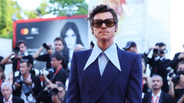 Venezia, il Lido si ferma per Harry Styles