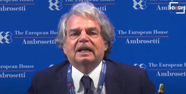 Politici che non faranno pi&ugrave; i politici: Brunetta torna in cattedra, Pizzarotti distilla liquori, altri restano disoccupati