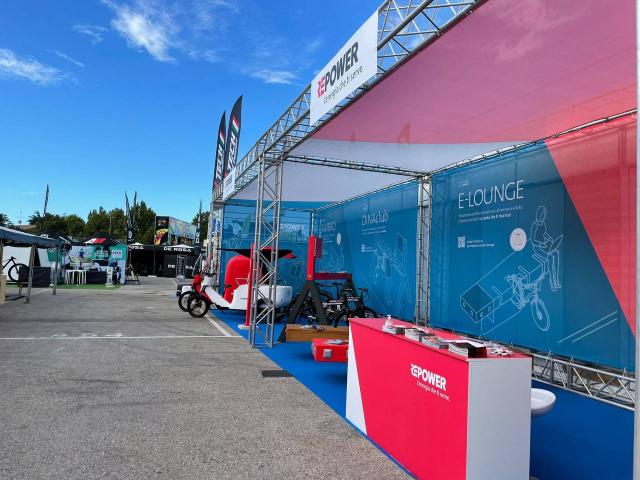 Repower porta all'Italian Bike Festival i cargo-bike LAMBRO, la panchina smart E-LOUNGE e la rastrelliera di ricarica DINA