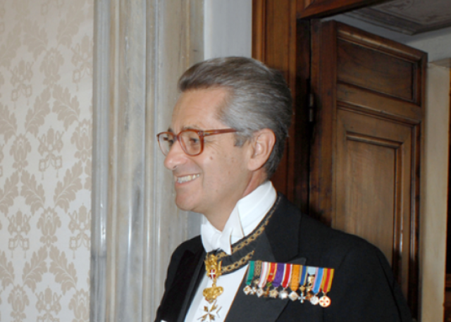 Chi &egrave; Antonio Zanardi Landi, moglie, et&agrave;, figli, vita privata, curriculum dell'ambasciatore