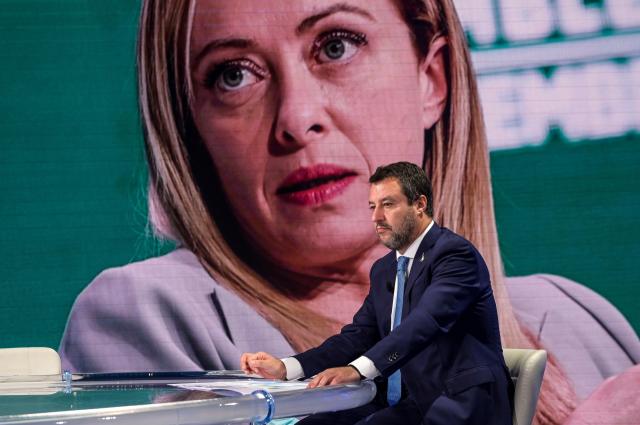 Scostamento di bilancio, Meloni: "Aspettiamo". Salvini: "Sorpreso da tentennamenti"