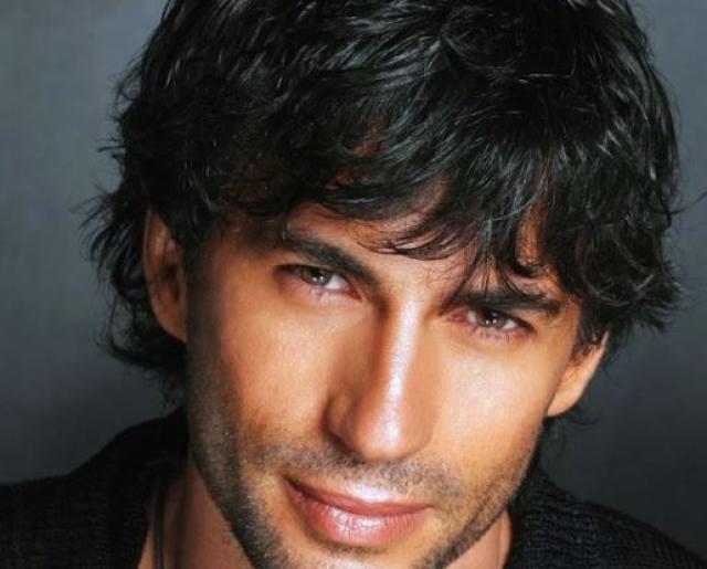 Kledi Kadiu, chi &egrave;: moglie, et&agrave;, malattia figlio, figlia, scuola di danza e dove vive