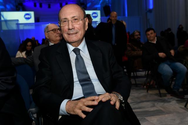 Regionali Sicilia, Schifani (cdx) verso l'elezione col 37-41%. De Luca secondo col 24-28%. Debacle Chinnici (Pd) col 15-19%