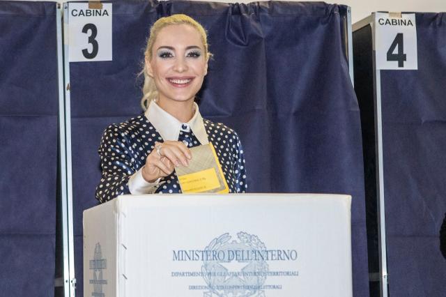 Elezioni, Fascina vince a Marsala... ma non ci ha mai messo piede. "Da bambina ci andavo in vacanza"