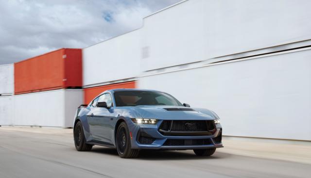 Nuova Ford Mustang migliora nello stile e nelle prestazioni