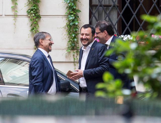 Nuovo Governo, al Senato in pole La Russa ma Berlusconi sgambetta. Alla Camera Giorgetti o Salvini - rumors