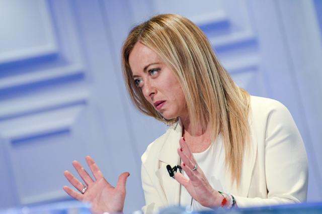 Meloni: "Presto il nuovo Governo". E a chi la definisce 'draghiana' risponde: "Nessun inciucio"