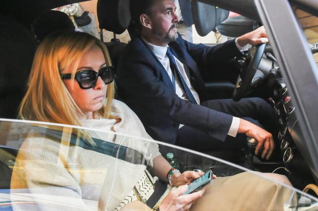 Nuovo Governo, Stati Uniti e Bruxelles pronti a blindare Difesa ed Economia: via libera da Meloni e Mattarella