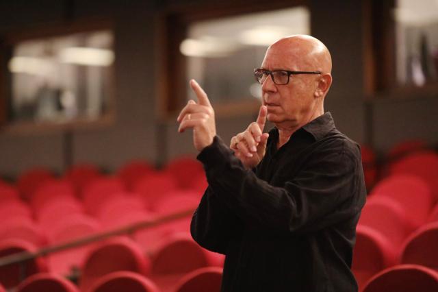 Paolo Bosisio, chi &egrave;: moglie, fidanzata, figli, et&agrave;, film e dove vive il preside de Il Collegio