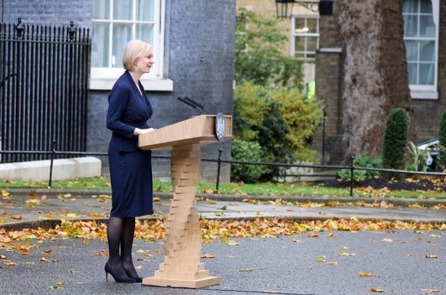 Dimissioni Liz Truss, le reazioni. Russia: "Premier vergognoso",  Scozia: "Oltre la parodia"