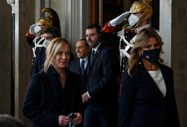 Governo Meloni, i Ministeri cambiano nomi: 'Sviluppo economico' diventa 'Imprese e made in Italy' e 'Istruzione' diventa Merito'