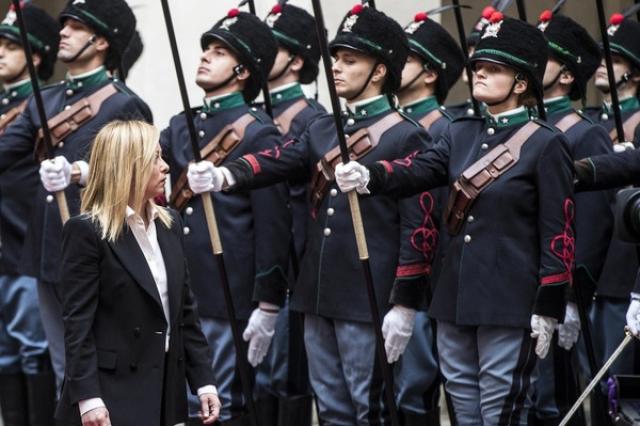 Nuovo governo Meloni, prima il passaggio della "campanella" e alle 12,30 il primo Cdm - DIRETTA