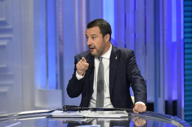 Tetto al contante, proposta di legge Lega: "Alzare il limite da 2 a 10 mila euro". Fdi: "Gi&agrave; nel programma"