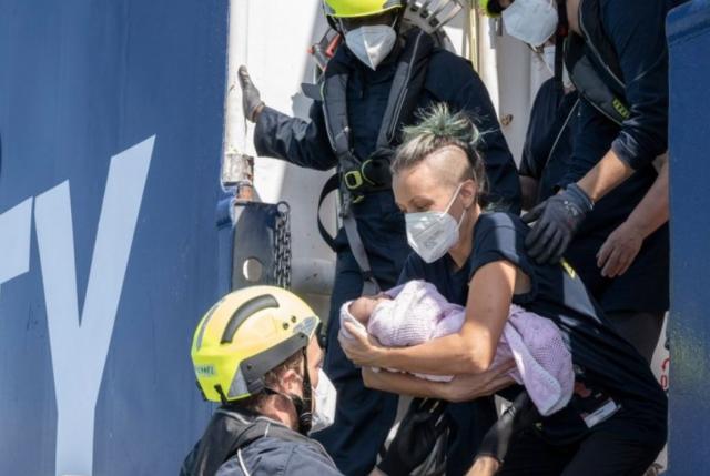 Immigrazione di massa: un'arma del capitale contro il lavoro