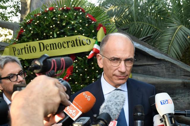 Decreto rave, le opposizioni si scatenano. Per Letta sono in pericolo "le Libert&agrave;", il web lo spegne: "Ce le avevate tolte voi con green pass e obbligo vaccinale"
