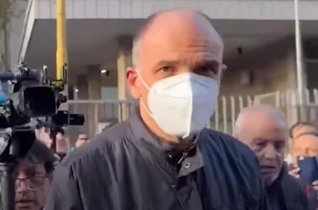 Letta e le sinistre fucsia respinti dalla piazza per la pace!