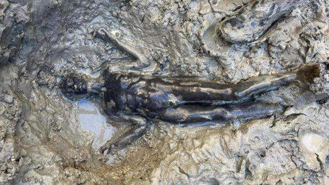 San Casciano, la commovente scoperta degli archeologi: "Le statue erano gettate nelle vasche per preservarle"