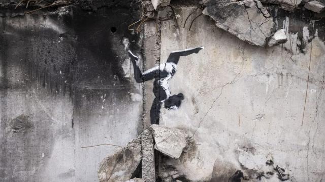 Bansky in Ucraina, cinque le opere lasciate vicino Kiev