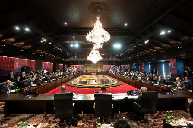 G20 Bali, si conclude oggi il vertice: nel comunicato finale la condanna della guerra in Ucraina