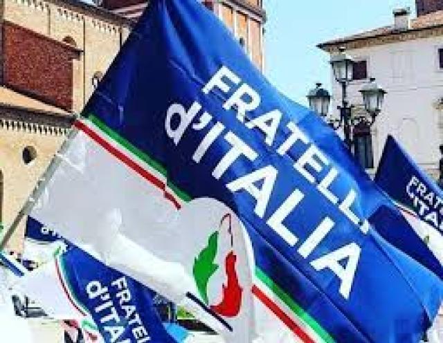 "Lingua italiana in Costituzione", il ddl proposto da  Roberto Menia (Fdi) 