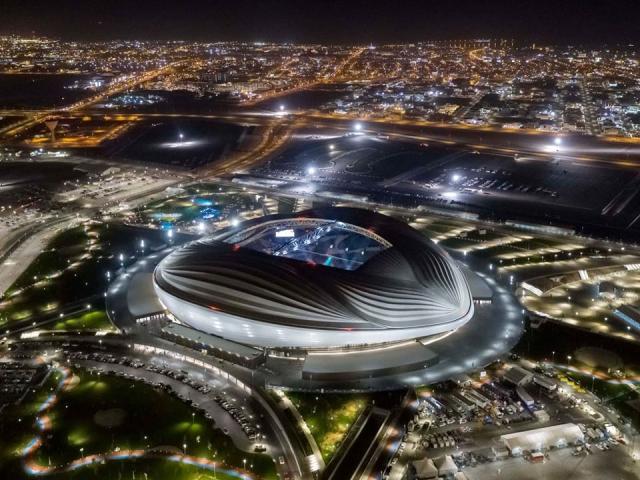 Mondiali 2022, al Qatar sono costati 220 miliardi: pi&ugrave; delle ultime 7 edizioni assieme (44.7mld)
