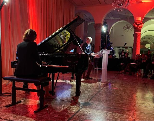 Fondazione Laureus, al via "Bike For Good" in collaborazione EOS per avvicinare i giovani al ciclismo