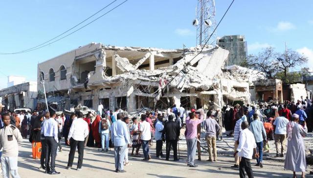 Somalia, attentato Al-Shabaab a Mogadiscio in un hotel: almeno 4 morti