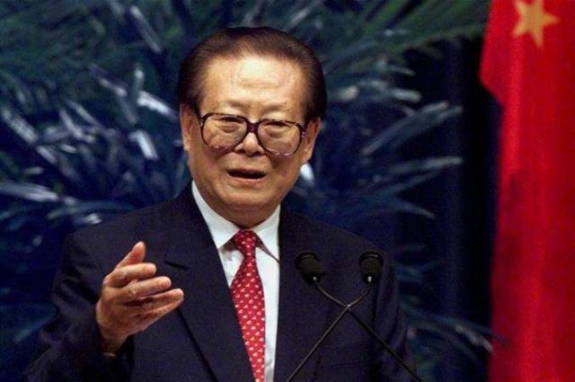 Addio a Jiang Zemin, morto a 96 anni l'ex presidente della Cina: era salito al potere dopo le proteste di piazza Tiananmen