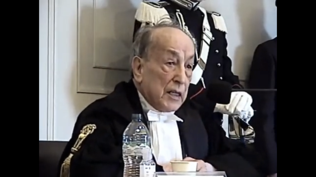 Corte costituzionale, obbligo vaccinale, avv. Augusto Sinagra: "Siamo arrivati al punto che per vivere si deve mettere a rischio la vita"