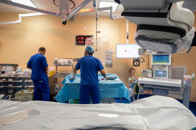 Controlli Nas in Rsa e ospedali, scoperti 165 operatori irregolari: abusi della professione, poca sicurezza sul lavoro e formazioni inadeguate