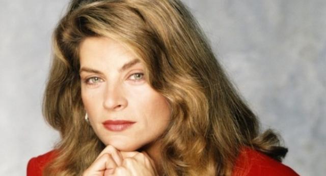 Addio a Kirstie Alley, morta a 71 anni l'indimenticabile attrice di "Senti chi parla" e "Cin cin"